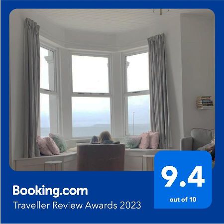 Stunning 3 Bed Seafront Mansion Building Sleeps 6 Adults Or 8 With Kids Lägenhet Portrush Exteriör bild