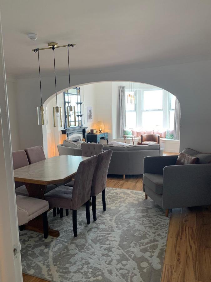 Stunning 3 Bed Seafront Mansion Building Sleeps 6 Adults Or 8 With Kids Lägenhet Portrush Exteriör bild